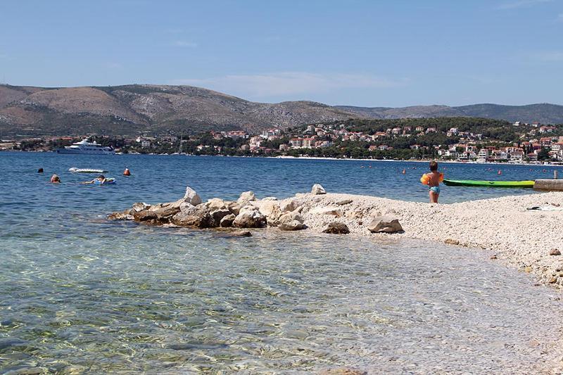 Dalmatia Apartments Ciovo โตรกีร์ ภายนอก รูปภาพ
